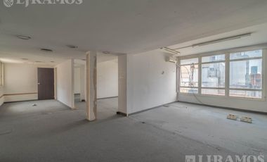 Edificio Comercial en Microcentro