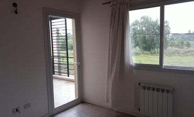 VENDE DEPARTAMENTO 2 AMBIENTES, CENTRO, LOS CARDALES