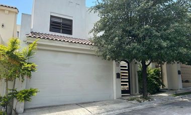 Casa en Renta Bosques del Contry
