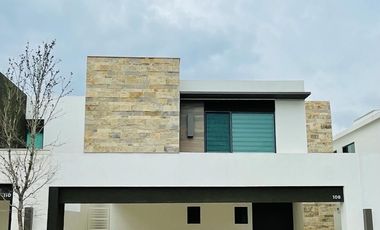 Casa en Renta  Fontana  Carretera Nacional