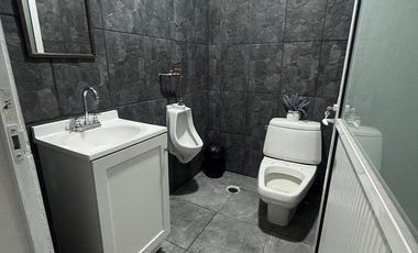 RENTA DE AMPLIA HABITACIÓN EXCLUSIVO PARA MÉDICOS EN LA RAZA.