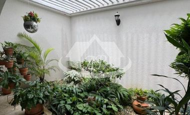 CASA EN ARRIENDO BARRIO LA CASTELLANA|9585