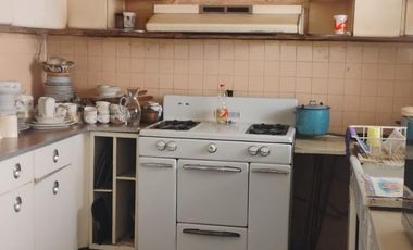Casa con 2 recámaras y 273 m² de terreno en venta en Roma Sur