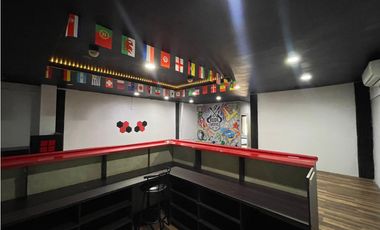 SE ALQUIL LOCAL COMERCIAL EN CONDADO DEL REY CON DIVISIONES SOBRE VIA