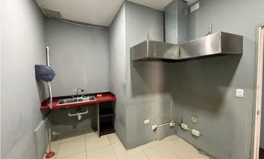 LOCAL COMERCIAL / CONDADO DEL REY /  170M / ESPACIO AMPLIO / SOBRE VIA