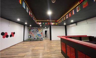 LOCAL COMERCIAL / CONDADO DEL REY /  170M / ESPACIO AMPLIO / SOBRE VIA