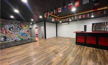 LOCAL COMERCIAL / CONDADO DEL REY /  170M / ESPACIO AMPLIO / SOBRE VIA