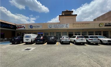 LOCAL COMERCIAL / CONDADO DEL REY /  170M / ESPACIO AMPLIO / SOBRE VIA