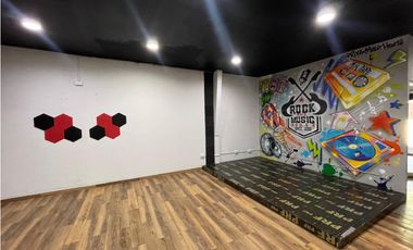 SE VENDE AMPLIO LOCAL COMERCIAL EN CONDADO DEL REY SOBRE LA VIA