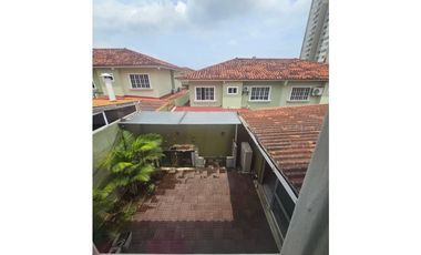 Casa en Venta /Alquiler – Villa de Las Azores