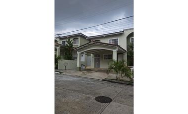 Casa en Venta /Alquiler – Villa de Las Azores