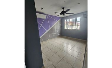 Casa en Venta /Alquiler – Villa de Las Azores