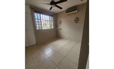 Casa en Venta /Alquiler – Villa de Las Azores