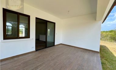 VENTA DE CASA CAMPESTRE EN HACIENDA PACFICA, CERCA DEL MAR (MC)