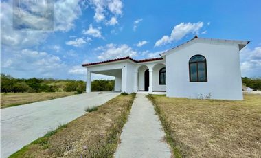 VENTA DE CASA CAMPESTRE EN HACIENDA PACFICA, CERCA DEL MAR (MC)