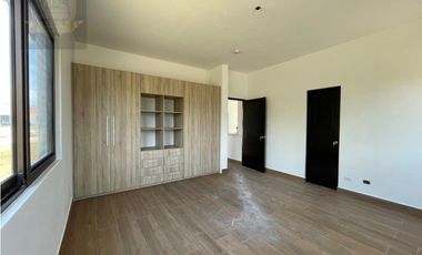 VENTA DE CASA CAMPESTRE EN HACIENDA PACFICA, CERCA DEL MAR (MC)
