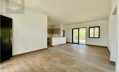 VENTA DE CASA CAMPESTRE EN HACIENDA PACFICA, CERCA DEL MAR (MC)