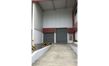 Se Alquila Galera / Parque Industrial Las Américas / 795m2
