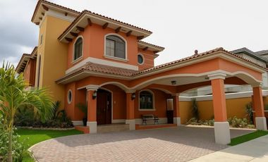 Casa Unifamiliar en Costa Sur – PH El Doral en Venta- LH
