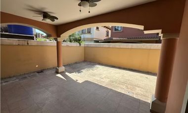 Casa Unifamiliar en Costa Sur – PH El Doral en Venta- LH