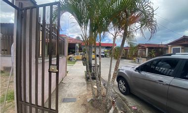 Casa Unifamiliar Remodelada de Esquina en Las Cumbres en Venta - LH