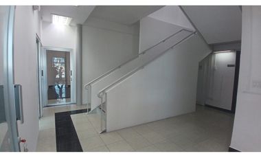 COD20 EDIFICIO DE TRES NIVELES - EL DORADO VA LA AMISTAD
