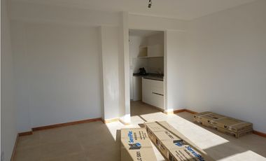 Monoambiente con cochera, Las Heras al 300, Ituzaingó Norte