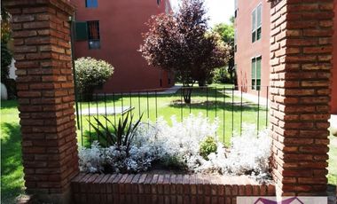 DPTO 2 DORM. COMPLEJO CERRADO- B JARDIN