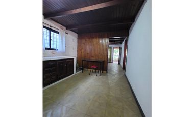 CASA EN VENTA-BARRIO UNIVERSIDAD