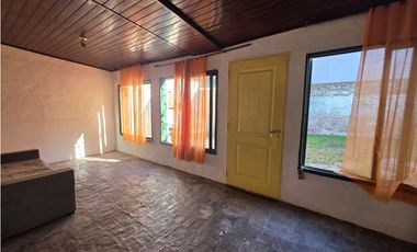 CASA EN VENTA-BARRIO UNIVERSIDAD