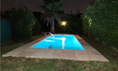 VENDO CASA 3 DORM ARGUELLO