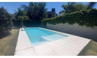 VENDO CASA 3 DORM ARGUELLO