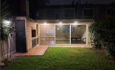VENDO CASA 3 DORM ARGUELLO