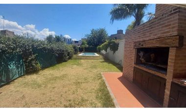 VENDO CASA 3 DORM ARGUELLO