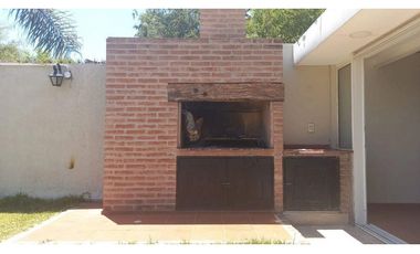 VENDO CASA 3 DORM ARGUELLO