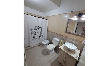 VENDO CASA 3 DORM ARGUELLO