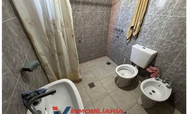 SE VENDE CASA DOS DORMITORIOS SOBRE PASAJE MA ELENA WOLSH - ALMAFUERTE