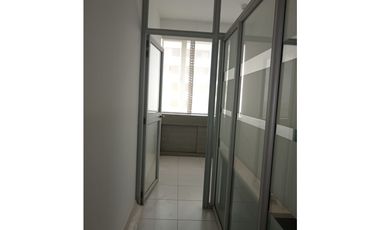 OFICINA EN ARRIENDO CENTRO DE NEGOCIOS