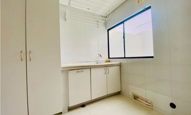ARRIENDO CASA DE 167M2 EN HACIENDA FONTANAR