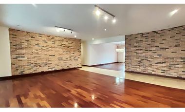 Vendo apto Poblado Tr. superior, piso alto, vista a verde, sin ruido