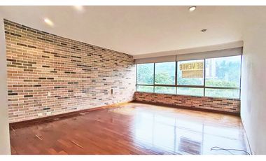 Vendo apto Poblado Tr. superior, piso alto, vista a verde, sin ruido