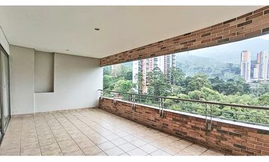 Vendo apto Poblado Tr. superior, piso alto, vista a verde, sin ruido