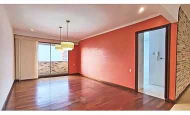 Vendo apto Poblado Tr. superior, piso alto, vista a verde, sin ruido