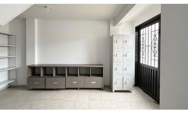 Casa bifamiliar con terraza en venta | Las Flores - Palmira