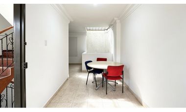 Casa bifamiliar con terraza en venta | Las Flores - Palmira