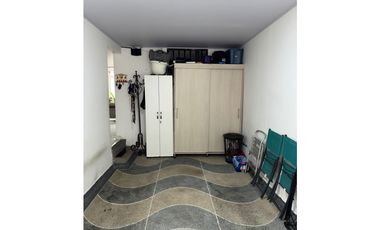 VENTA DE CASA VEHICULAR REMODELADA BARRIO CORALES PEREIRA