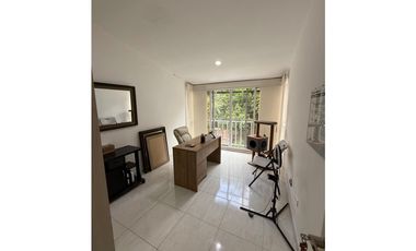VENTA DE CASA VEHICULAR REMODELADA BARRIO CORALES PEREIRA
