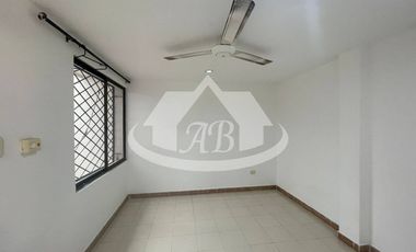 CASA EN ARRIENDO BARRIO URBINA|1749