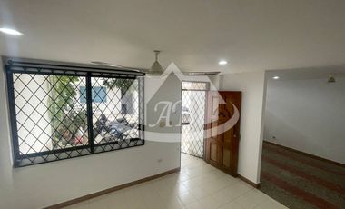 CASA EN ARRIENDO BARRIO URBINA|1749