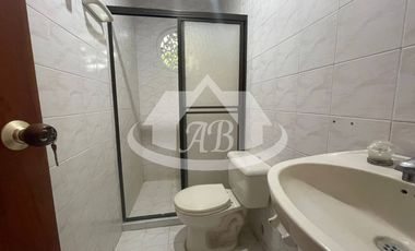 CASA EN ARRIENDO BARRIO URBINA|1749
